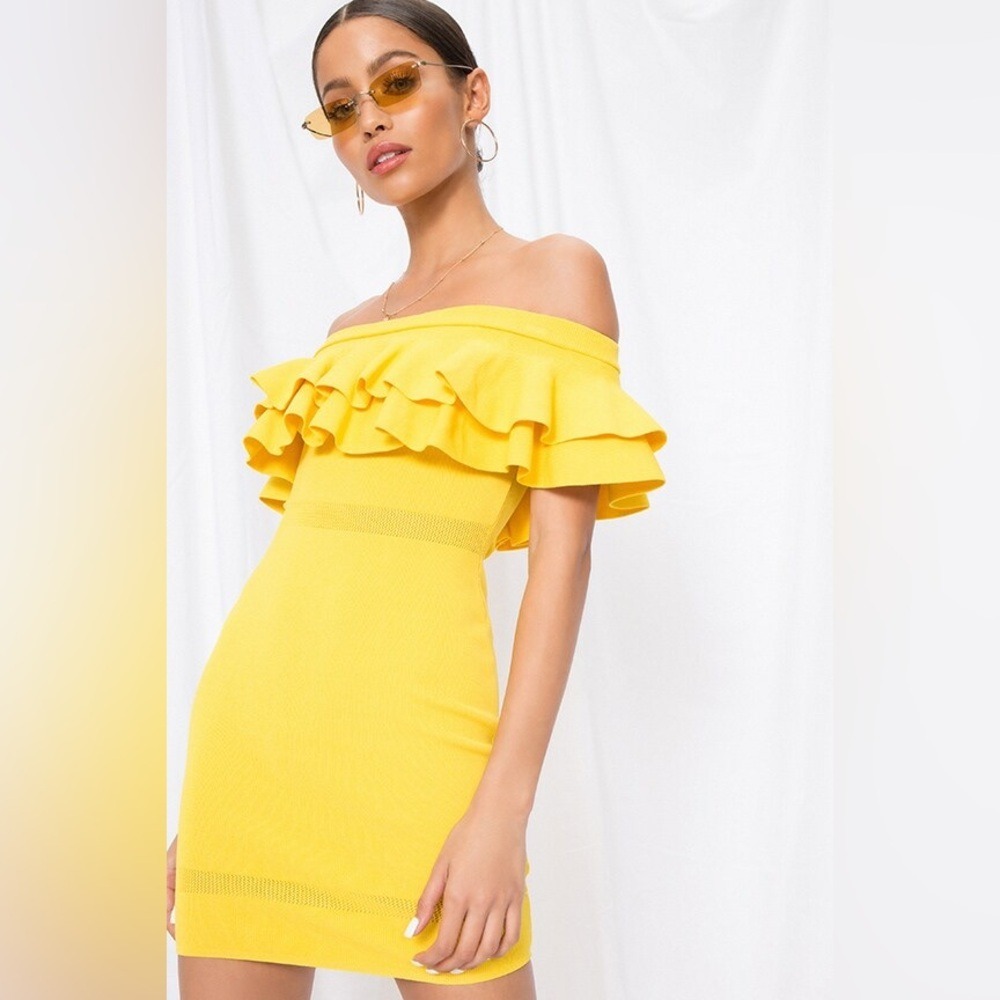 By The Way Yellow Ruffle Off‎ Shoulder Bodycon Mini Dress Size M